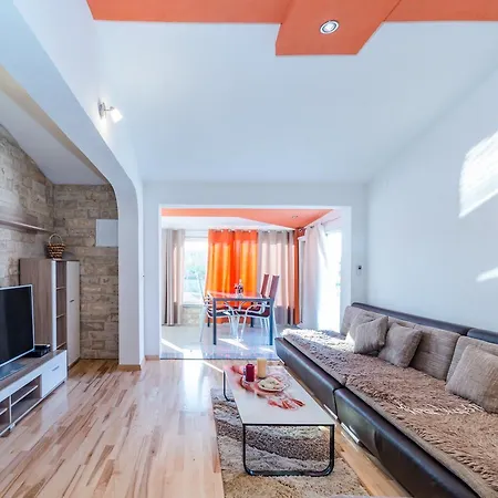 Apartment Croliday Alladin Zadar Vir