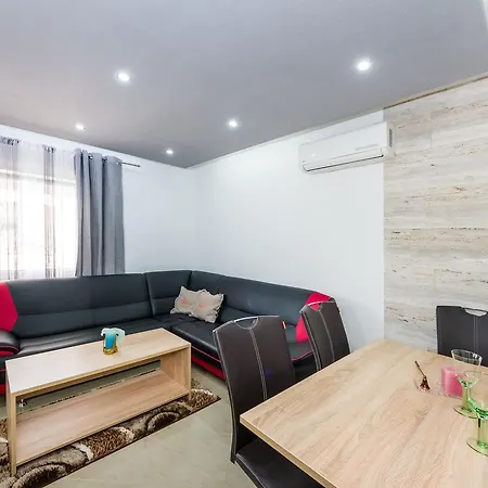 Apartment Croliday Alladin Zadar